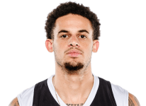 https://img.heibaitiyuy.com.cn/img/basketball/player/6a39b99001f0f3971dd5d4e3e7f71329.png