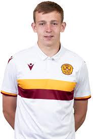 https://img.heibaitiyuy.com.cn/img/football/player/e93afa96d52c278e4198d32e21c9dbaa.jpg